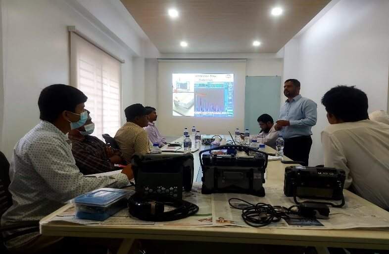 Seminar on Phased Array ultrasonic Flaw Detector